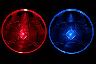 Electrically-excited quantum dots lit up red and blue